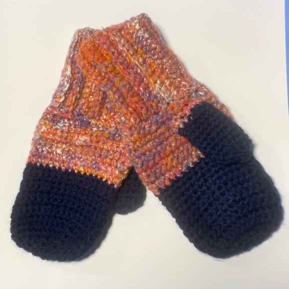 Handmade Mittens - Picture 1 of 6
